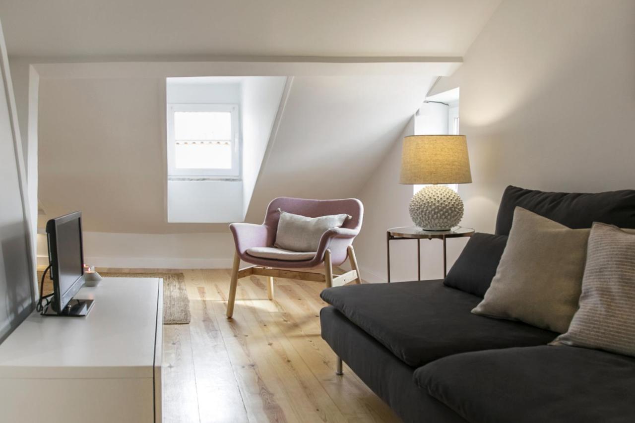 The Romantic Nest - The Perfect Getaway At Downtown, 6th-floor No Lift
